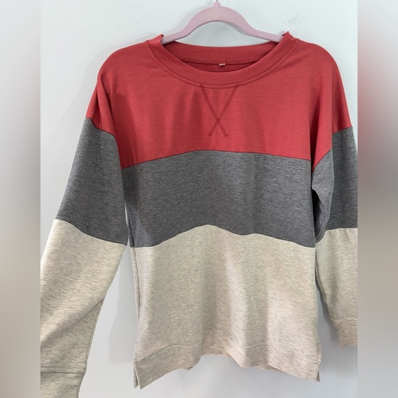 Cozy Colorblock Long Sleeve Women's Sweatshirt Red, Gray and Oatmeal Size M - Picture 6 of 8